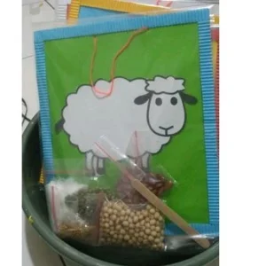 Prakarya Kolase dari Biji-Bijian untuk Siswa SD