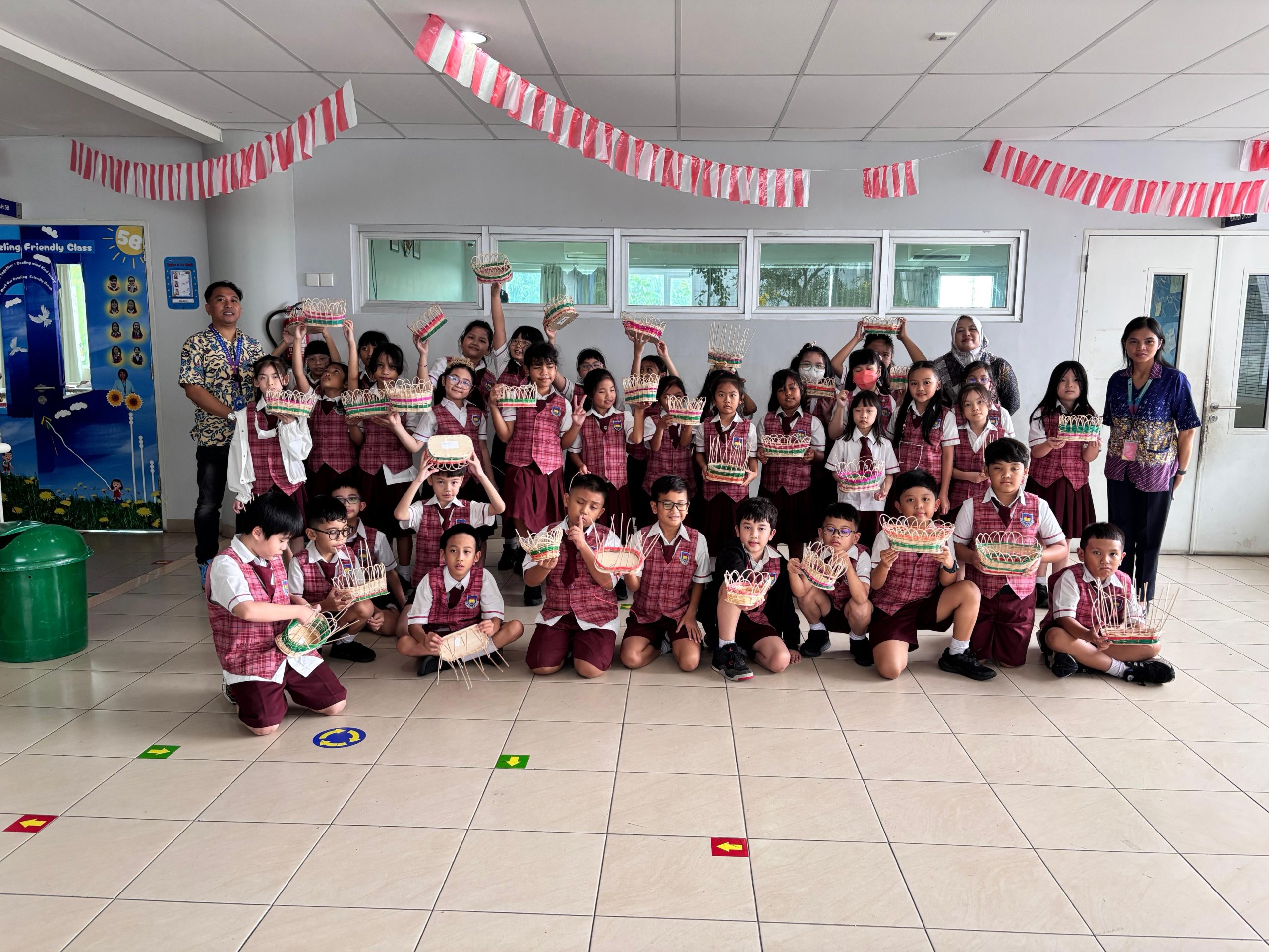 Prakarya Indonesia Gelar Pelatihan Menganyam Rotan Bersama SDK PENABUR Bogor