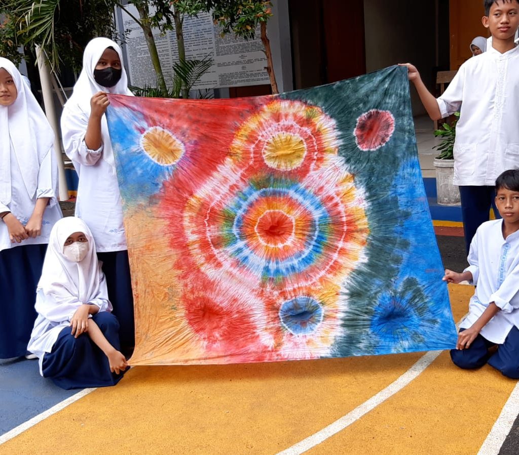 Toko Perlengkapan Tie Dye dan Batik Jumputan