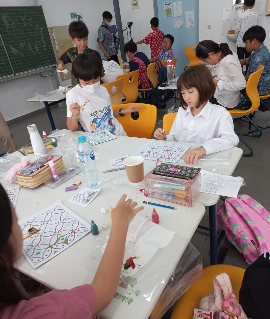 Kelas Membatik Bersama Prakarya Indonesia Dari TK SD SMP SMA