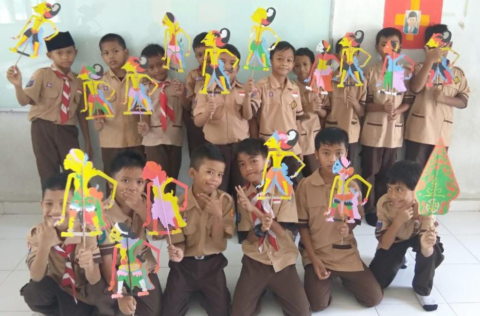 Melukis Wayang