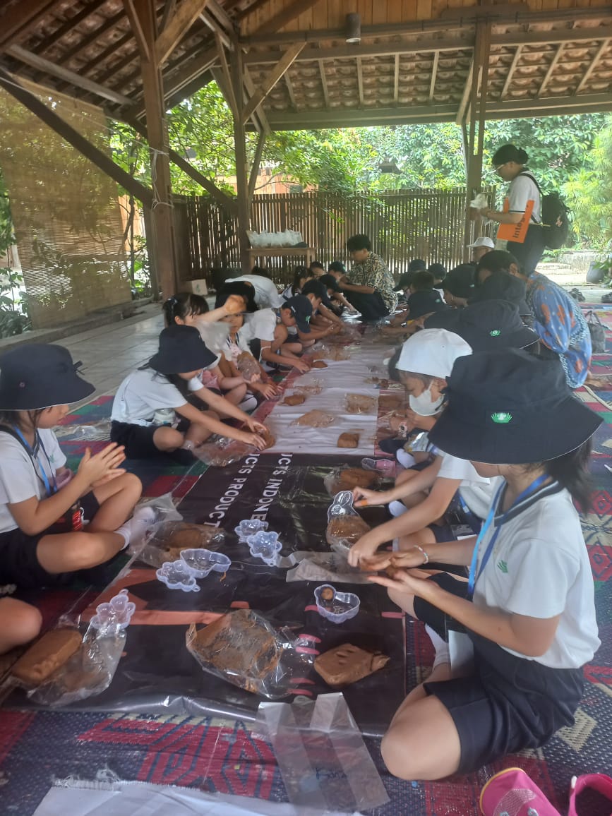 Workshop Gerabah Keramik untuk Sekolah