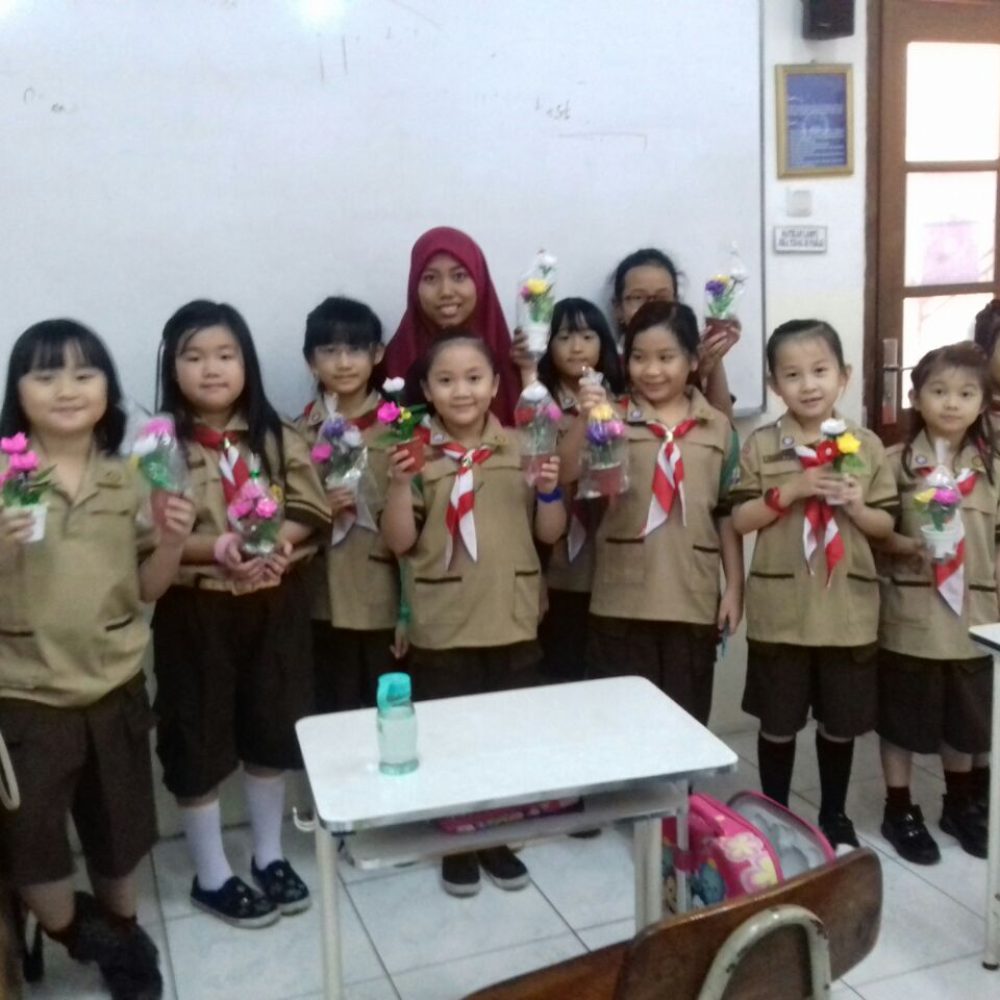 Prakarya Indonesia Bekerjasama dengan Kegiatan Ekstrakurikuler